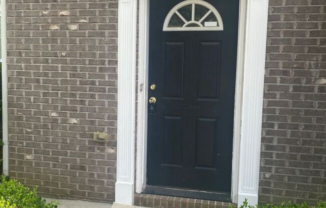 Beautiful 4 bedroom 2.5 bath home with open floor plan!