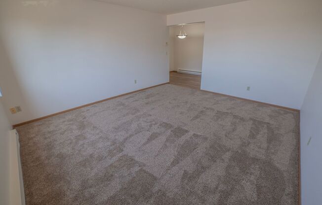 2 beds, 1 bath, 815 sqft, $750, Unit 4416-203