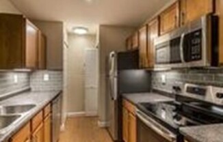 2 beds, 2 baths, 950 sqft, $3,450, Unit 401