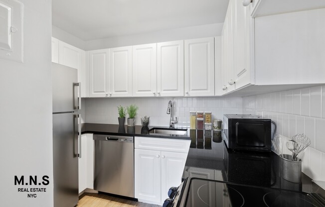 1 bed, 1 bath, $5,500, Unit 4-C07