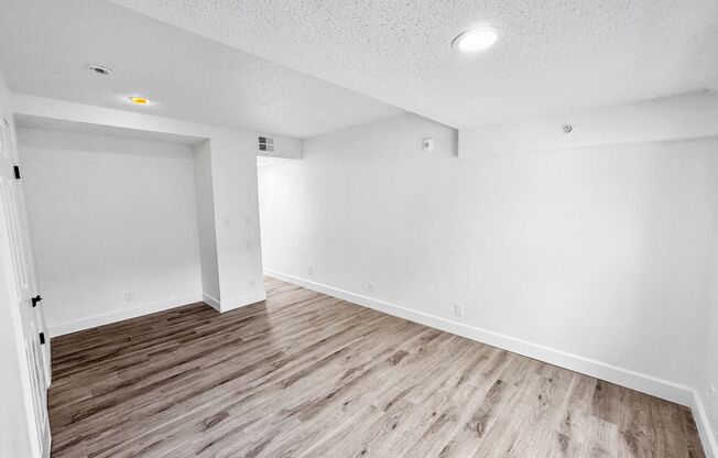 2 beds, 2 baths, 700 sqft, $1,395, Unit BLDG 1032 - APT 207
