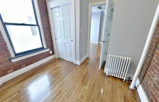 2 beds, 1 bath, $5,295, Unit 4C
