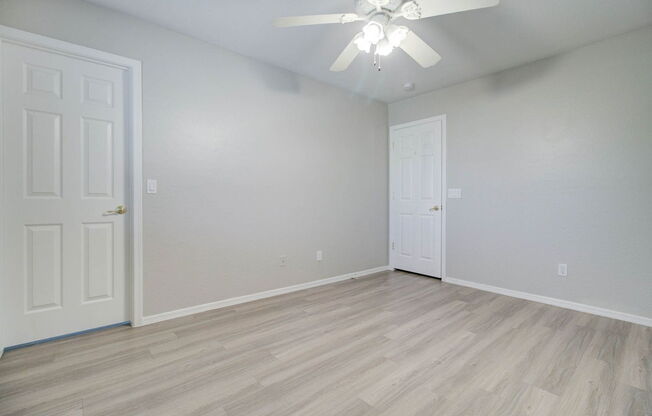 2026 E COUNTY DOWN DR