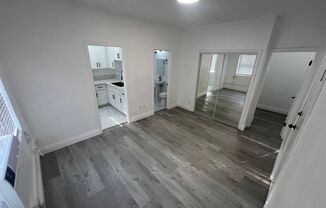 Studio, 1 bath, $1,371