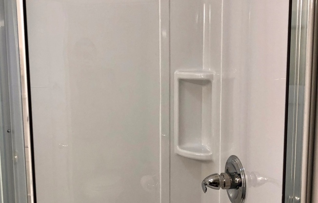 1 bed, 1 bath, 450 sqft, $995, Unit 4