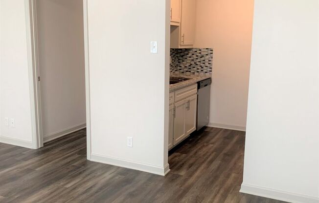1 bed, 1 bath, 684 sqft, $900, Unit 2325-03