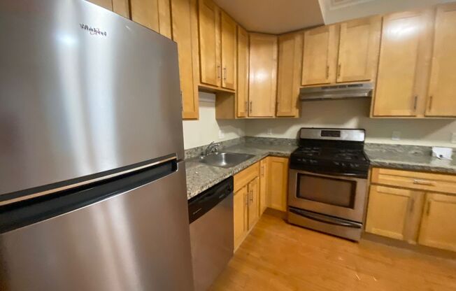 1 bed, 1 bath, 457 sqft, $1,695, Unit 3833T - 10