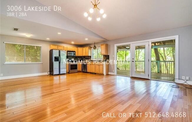 3006 LAKESIDE DR
