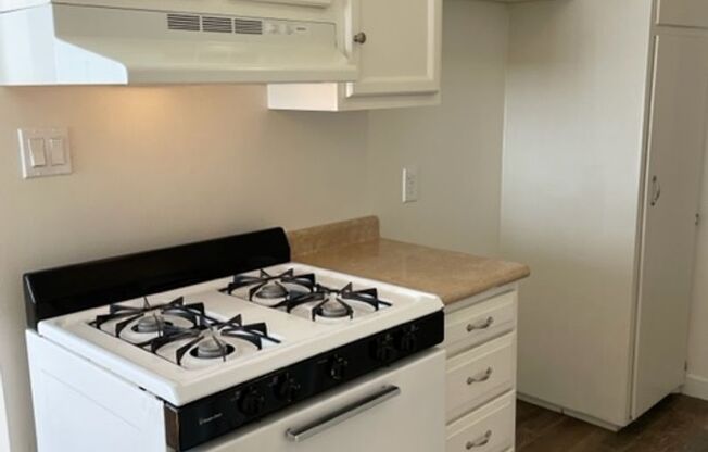 1 bed, 1 bath, 600 sqft, $1,775, Unit 02