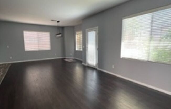 SOUTHERN HIGHLANDS BEAUTY!