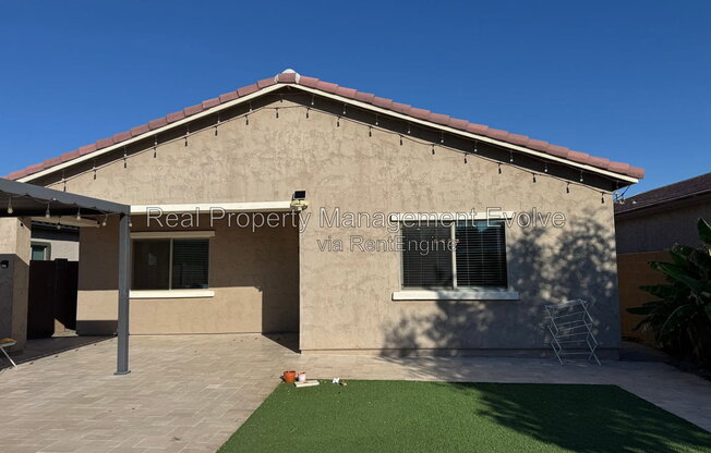 5 beds, 3 baths, 2,033 sqft, $2,990