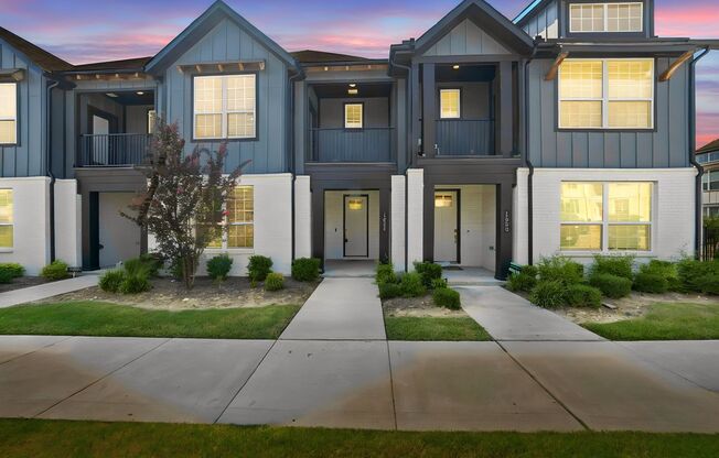 Upgraded 3-Bedroom Townhome in Allen with Modern Finishes & Private Balcony