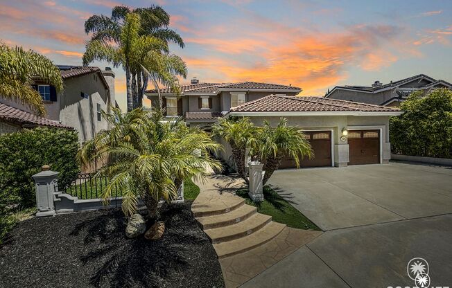SD: Great 4B/3BA House in Oceanside w/ a Large Loft! Available for an 18-month lease!