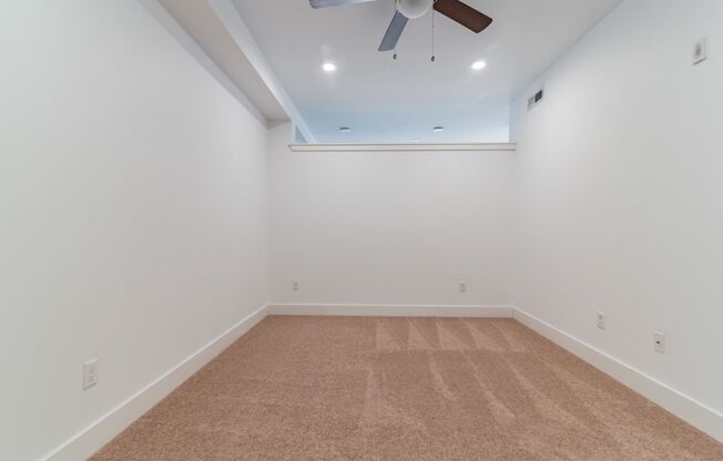 1 bed, 1 bath, 818 sqft, $1,675, Unit Unit 310