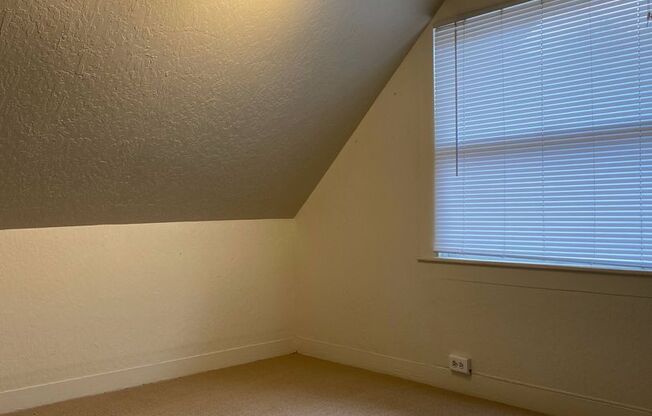 Hartz Property Management Presents: 63 Echo Ave, Oakland, CA