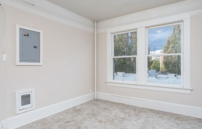 1 bed, 1 bath, 550 sqft, $950, Unit 201