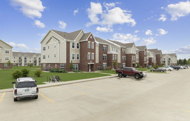 Landscaped lawns at Hunters Pond Apartment Homes, Champaign, IL