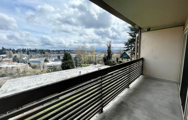Studio, 1 bath, 370 sqft, $1,425, Unit 407
