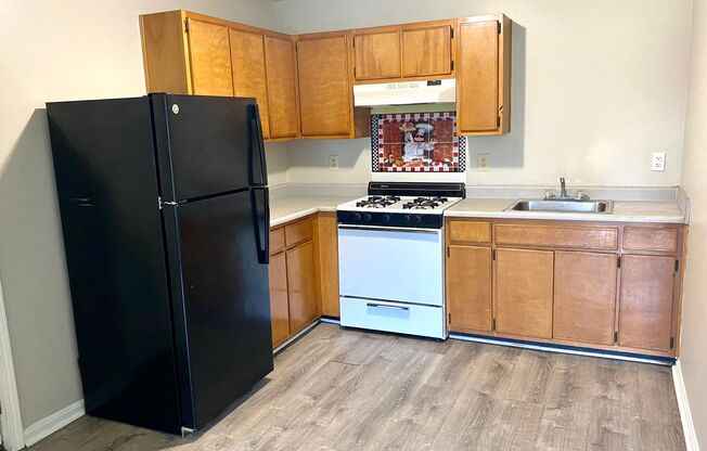 Remodeled 3 bedroom apartment in Portland - Section 8 accepted
