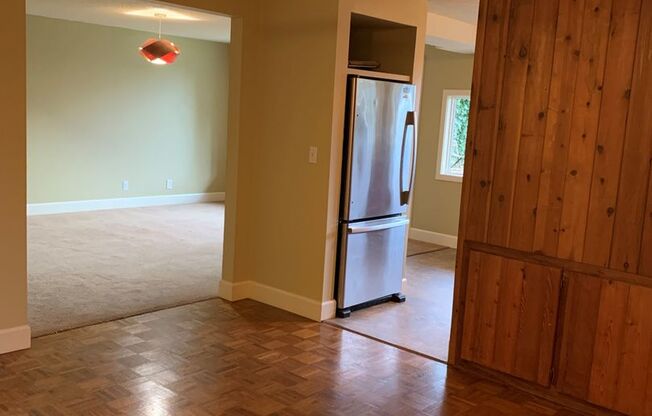 Beautiful South Eugene Home