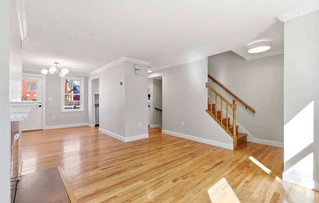 442 MAIN ST