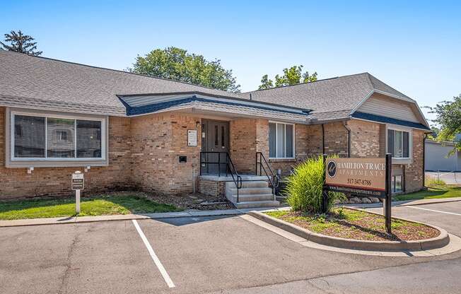 A building with a sign that says