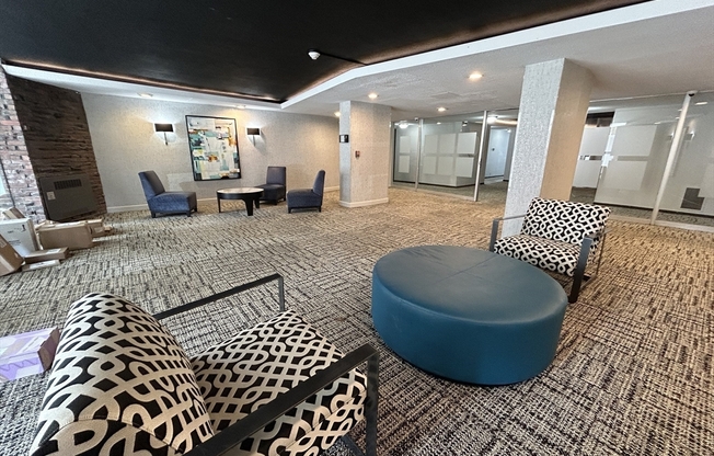 1 bed, 1 bath, 672 sqft, $3,000, Unit 710