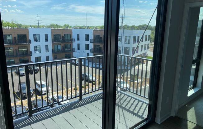 1 bed, 1 bath, 572 sqft, $1,370, Unit 412-A