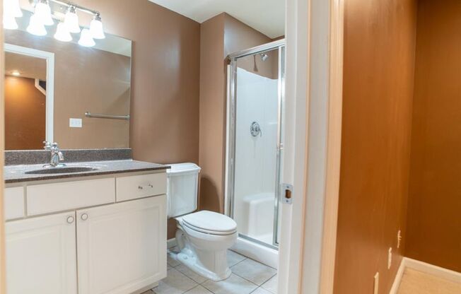 5 beds, 3.5 baths, 4,400 sqft, $3,750, Unit Castle Ridge Drive 570