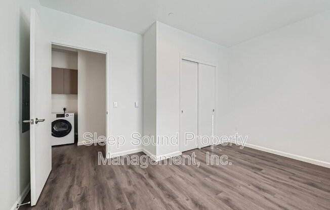 2171 N ROSA PARKS WAY
