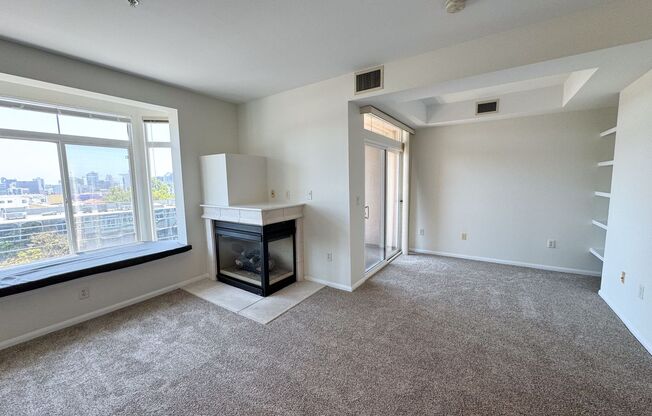 Bankers Hill - Spacious Studio/1 Bath With View of Downtown