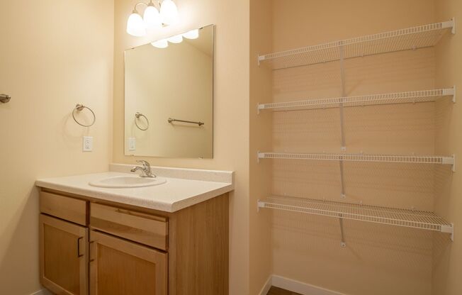 Studio, 1 bath, 506 sqft, $1,199, Unit EC 4225-04