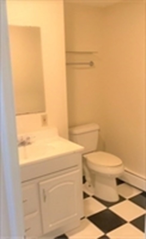 Studio, 1 bath, 419 sqft, $2,595, Unit B-3