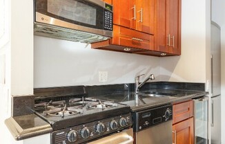 2 beds, 1.5 baths, $7,995, Unit A