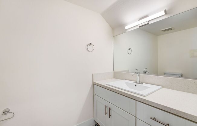 2 beds, 2.5 baths, 1,197 sqft, $4,600, Unit 118