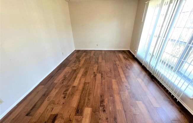 8327 GLN CT