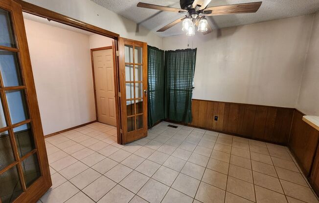 3 beds, 2 baths, $1,495