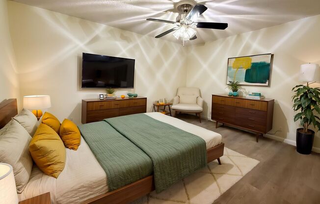 1 bed, 1 bath, 650 sqft, $1,289, Unit SUX-118