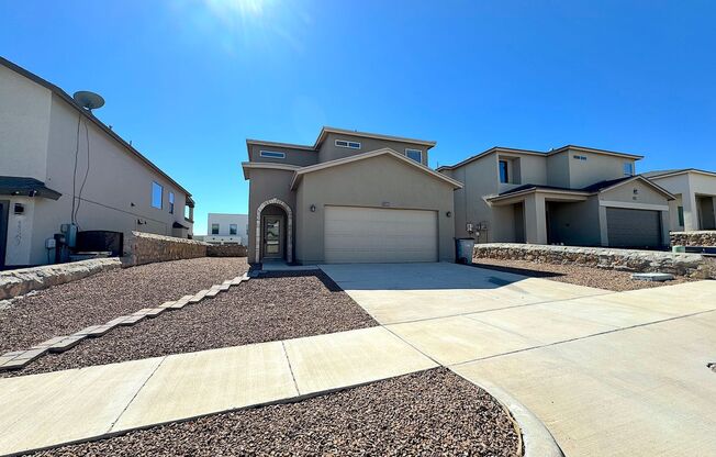 East El Paso 3bed Refrig A/C w/ Loft!