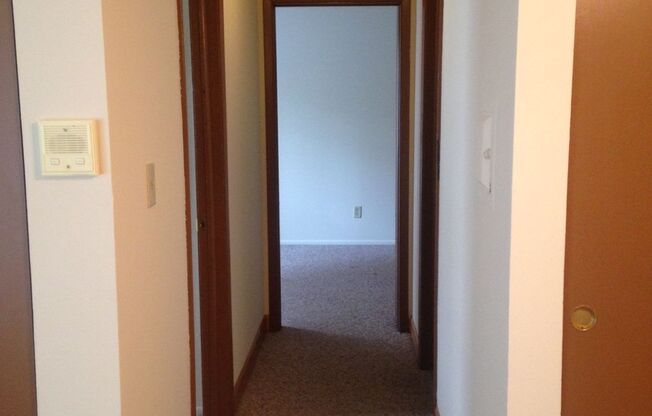 2 beds, 1 bath, 800 sqft, $1,019, Unit 8034 - 202