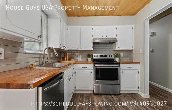 10404 TULLIS AVE