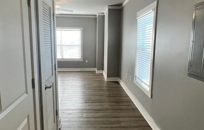 1 bed, 1 bath, 675 sqft, $1,160, Unit X201