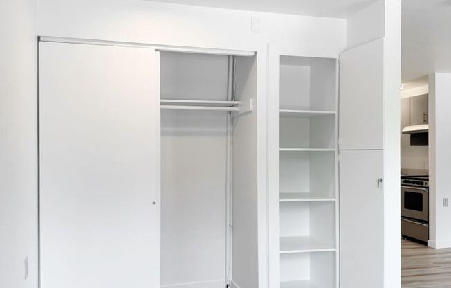 Studio, 1 bath, 480 sqft, $1,585, Unit 428
