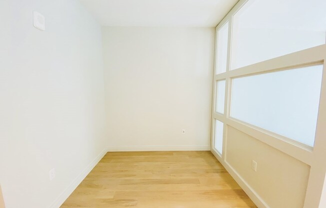 Studio, 1 bath, 525 sqft, $3,900, Unit 721
