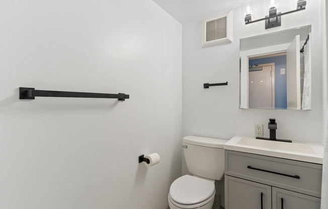 1 bed, 1 bath, 400 sqft, $2,800, Unit 318
