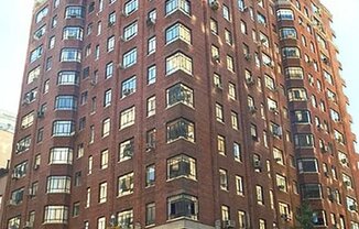 5th Ave and West 9th street