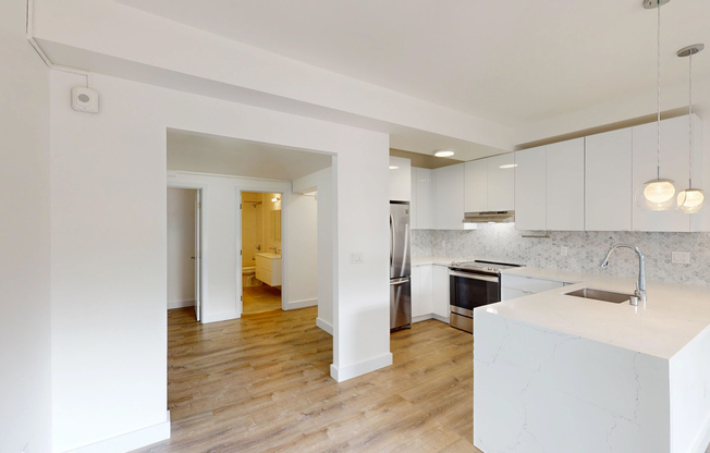555 BUENA VISTA AVE W