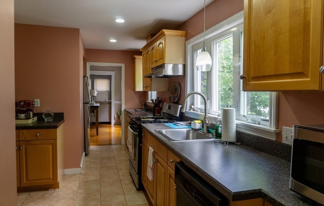 18 RANELEGH RD