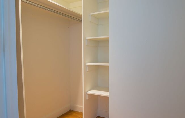1 bed, 1 bath, 730 sqft, $6,404, Unit 412