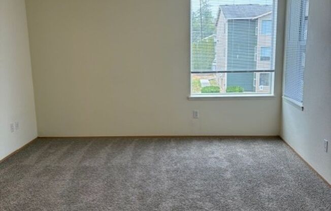 2 beds, 2 baths, 945 sqft, $1,675, Unit 24-401